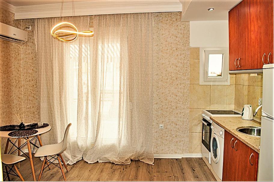 Kassandrou Suite Hot Tub-Jakuzzi - 2 Bedrooms - Big Balcony - Center Солун Екстериор снимка