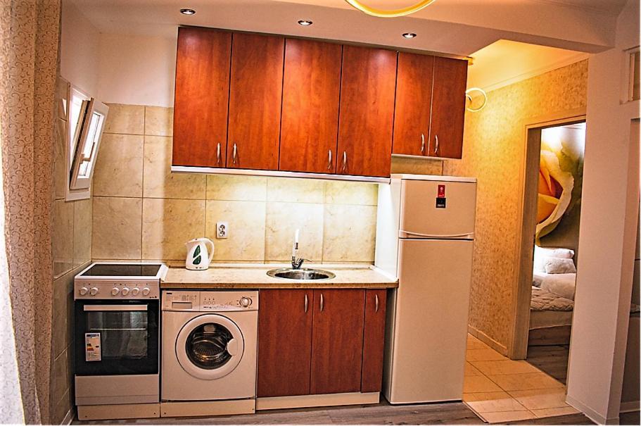Kassandrou Suite Hot Tub-Jakuzzi - 2 Bedrooms - Big Balcony - Center Солун Екстериор снимка